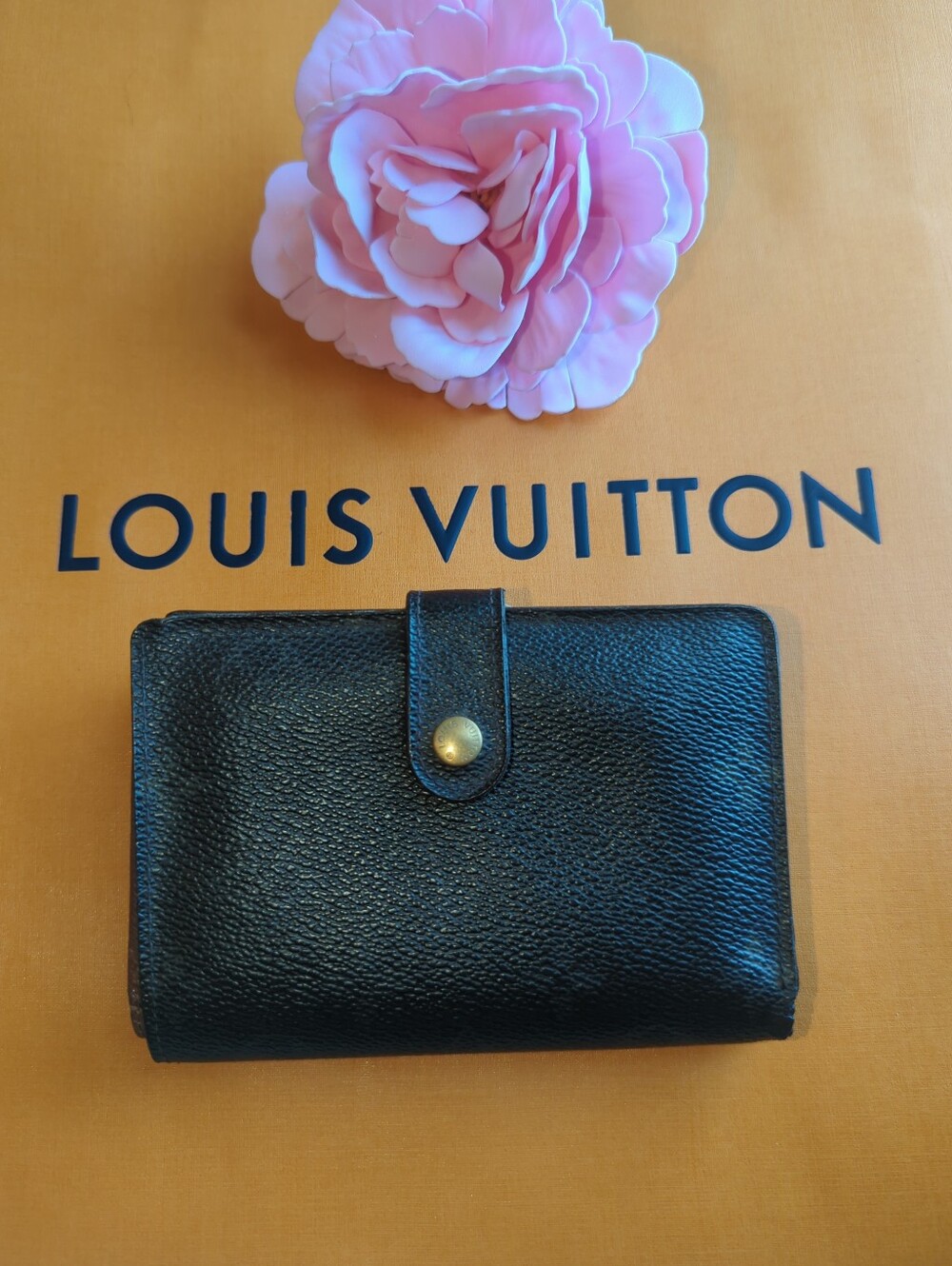 Louis Vuitton Authentic Monogram Compact Kisslock Leather Canvas Wallet